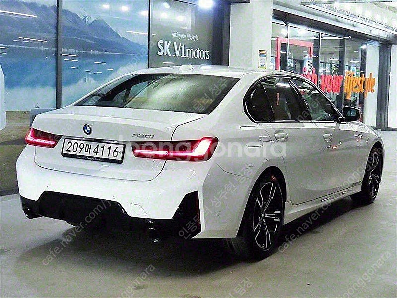 BMW 3시리즈 중고 BMW 중고 BMW 3시리즈 중고차 할부가능 흰색 2024년식 11,150km 320i M 스...--4